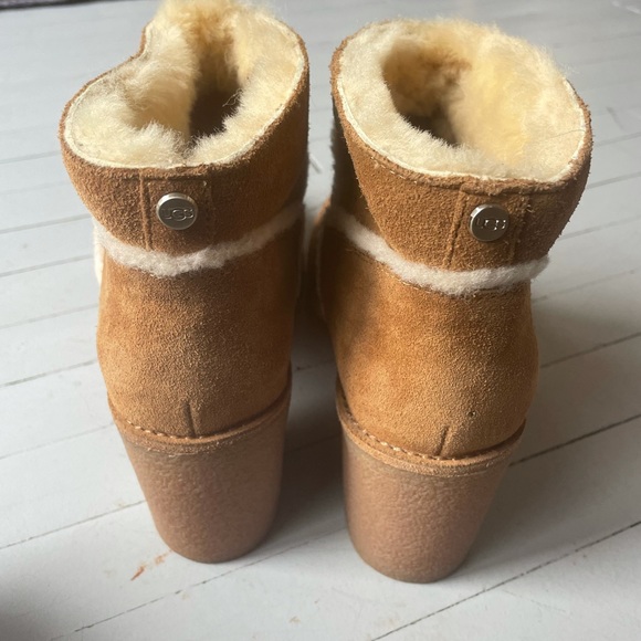 Women’s boots - Picture 3 of 5